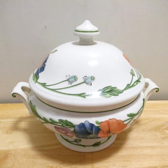 Villeroy Boch Amapola Soup Tureen w/Lid Germany 6.5" Diameter No Ladle - Picture 3 of 11